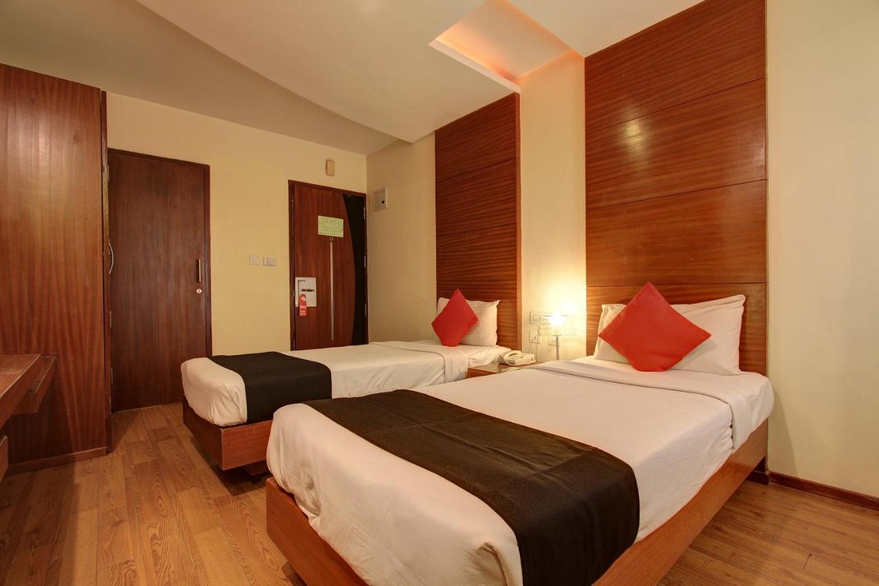 Capital O 80566 Hotel Mayank Bilāspur Exterior foto
